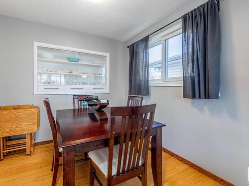 6211 95 Avenue, Edmonton, AB - Indoor Photo Showing Dining Room