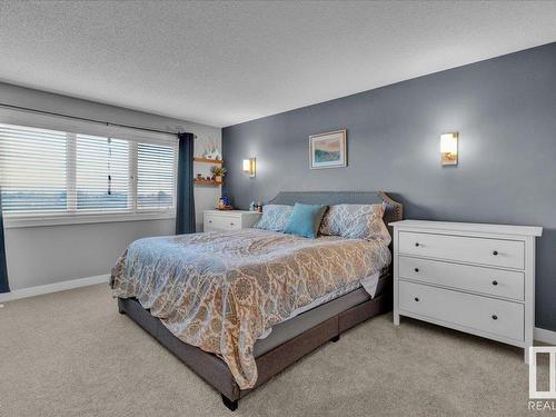 16787 36 Street, Edmonton, AB - Indoor Photo Showing Bedroom