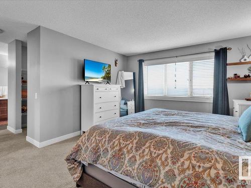 16787 36 Street, Edmonton, AB - Indoor Photo Showing Bedroom