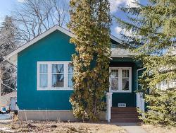 11338 53 Street  Edmonton, AB T5W 3K9