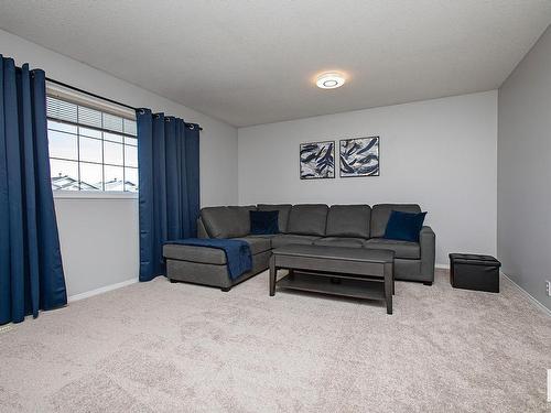 1817 37 Avenue, Edmonton, AB - Indoor Photo Showing Living Room