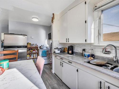 11937 85 Street, Edmonton, AB - Indoor Photo Showing Kitchen