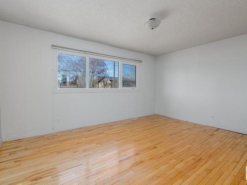 9216 86 Street, Edmonton, AB - Indoor Photo Showing Other Room