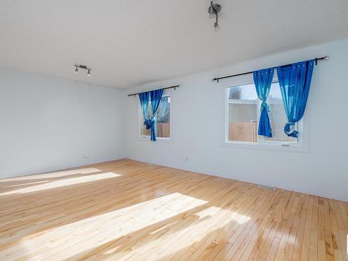 9216 86 Street, Edmonton, AB - Indoor Photo Showing Other Room