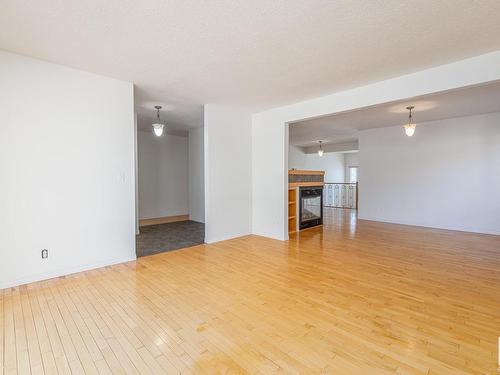 9216 86 Street, Edmonton, AB - Indoor