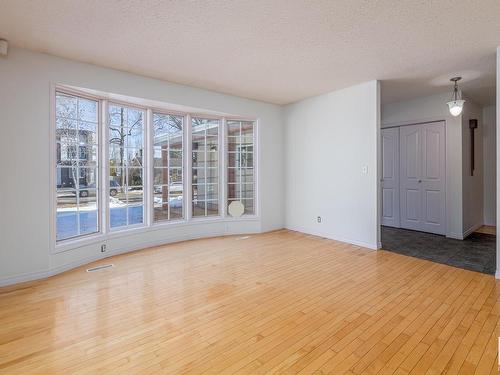 9216 86 Street, Edmonton, AB - Indoor Photo Showing Other Room