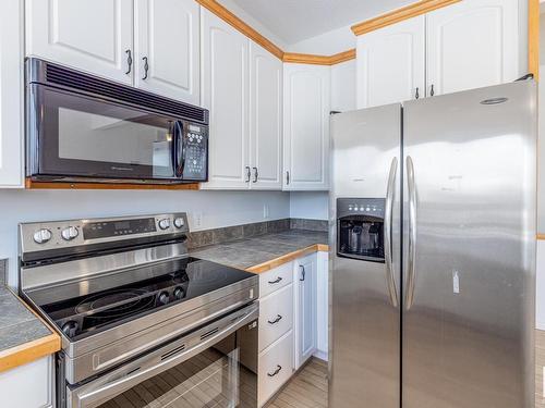 9216 86 Street, Edmonton, AB - Indoor Photo Showing Kitchen