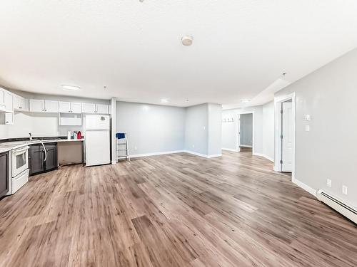 1130 330 Clareview Station Drive, Edmonton, AB - Indoor Photo Showing Kitchen