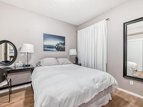 101 8619 111 Street, Edmonton, AB - Indoor Photo Showing Bedroom