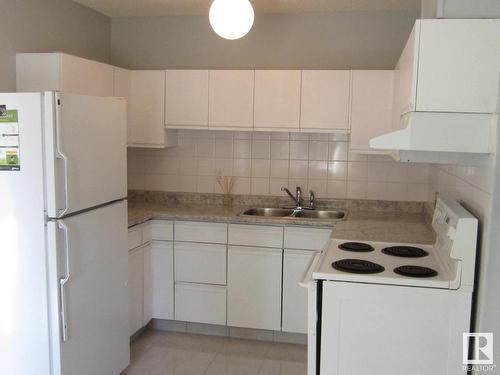 788 Saddleback Road, Edmonton, AB - Indoor Photo Showing Kitchen With Double Sink