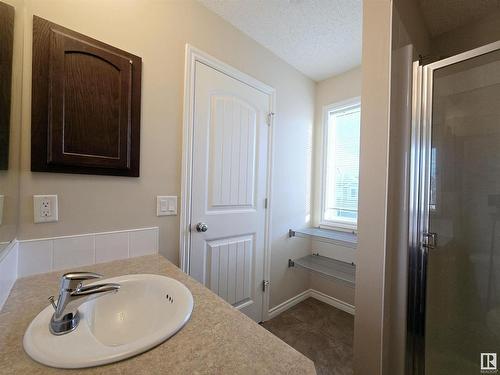 21308 45A Avenue, Edmonton, AB - Indoor Photo Showing Bathroom