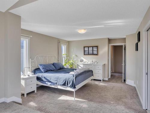 770 Lewis Greens Drive, Edmonton, AB - Indoor Photo Showing Bedroom