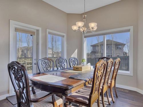 770 Lewis Greens Drive, Edmonton, AB - Indoor Photo Showing Dining Room