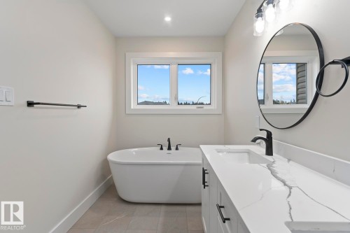 807 Schooner Drive, Cold Lake, AB - Indoor Photo Showing Bathroom
