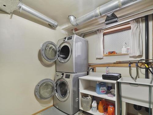 10619 81 Street, Edmonton, AB - Indoor Photo Showing Laundry Room