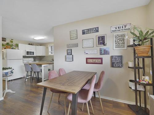 10619 81 Street, Edmonton, AB - Indoor Photo Showing Dining Room