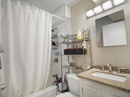 10619 81 Street, Edmonton, AB - Indoor Photo Showing Bathroom