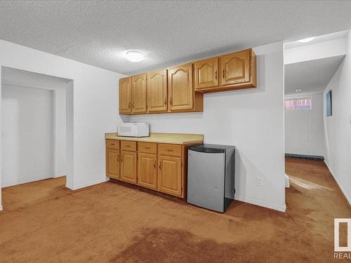 3020 105 Street, Edmonton, AB - Indoor Photo Showing Kitchen