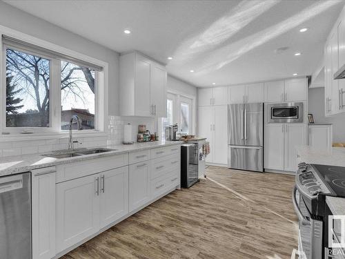 9823 156 Avenue, Edmonton, AB - Indoor Photo Showing Kitchen With Double Sink With Upgraded Kitchen