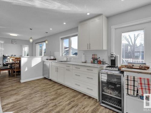 9823 156 Avenue, Edmonton, AB - Indoor Photo Showing Kitchen With Upgraded Kitchen