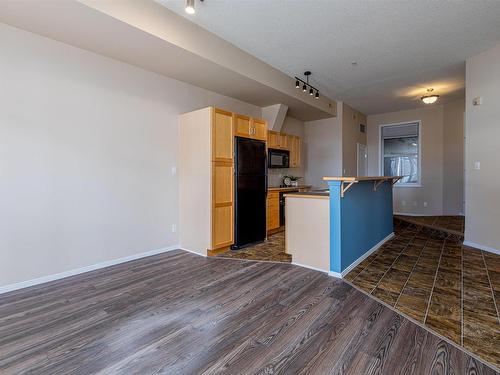 143 10403 122 Street, Edmonton, AB - Indoor Photo Showing Kitchen