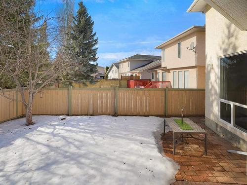 950 Burrows Crescent, Edmonton, AB - Outdoor