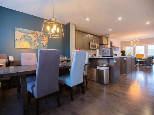 526 Orchards Boulevard, Edmonton, AB - Indoor Photo Showing Dining Room