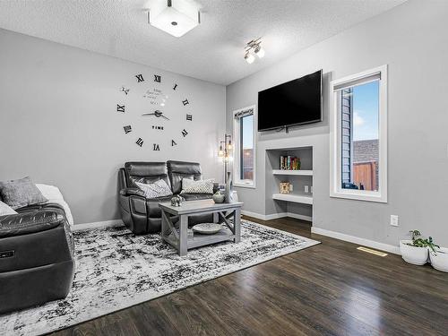 2614 Casey Way, Edmonton, AB - Indoor Photo Showing Other Room