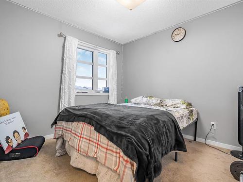 2614 Casey Way, Edmonton, AB - Indoor Photo Showing Bedroom