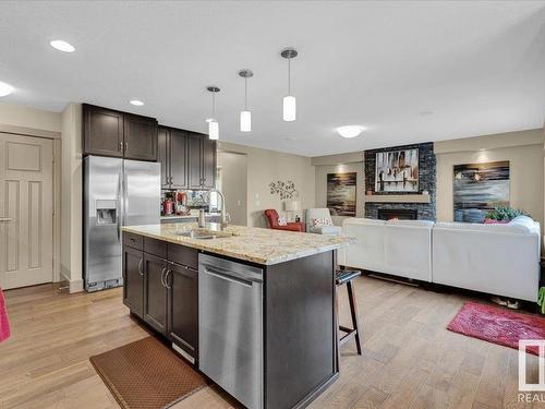 17115 71 Street, Edmonton, AB - Indoor Photo Showing Kitchen With Stainless Steel Kitchen With Double Sink With Upgraded Kitchen