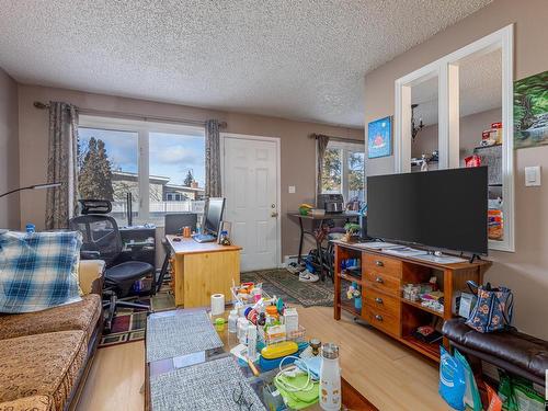 110 16428 109 Street, Edmonton, AB - Indoor