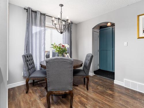 1640 57 Street, Edmonton, AB - Indoor Photo Showing Dining Room