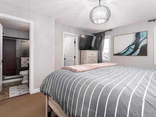 1640 57 Street, Edmonton, AB - Indoor Photo Showing Bedroom