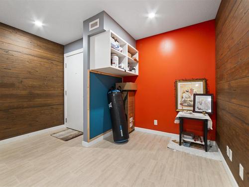 402 1510 Watt Drive, Edmonton, AB - Indoor Photo Showing Other Room