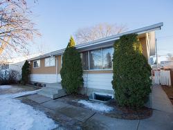 16205 87 Avenue  Edmonton, AB T5R 4H1