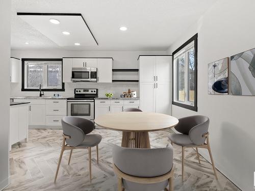 2432 117 Street, Edmonton, AB - Indoor Photo Showing Kitchen