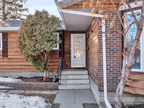 2924 68 Street, Edmonton, AB - Outdoor