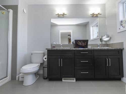 17616 58 Street, Edmonton, AB - Indoor Photo Showing Bathroom