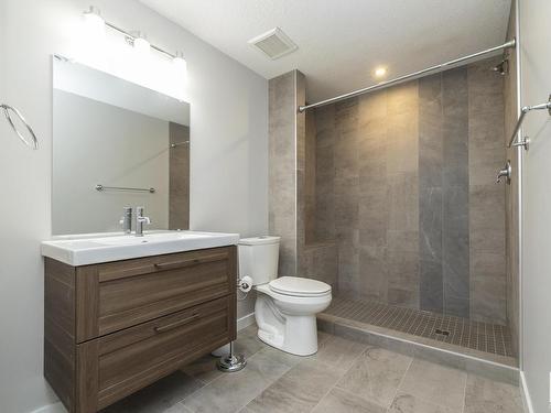 17616 58 Street, Edmonton, AB - Indoor Photo Showing Bathroom