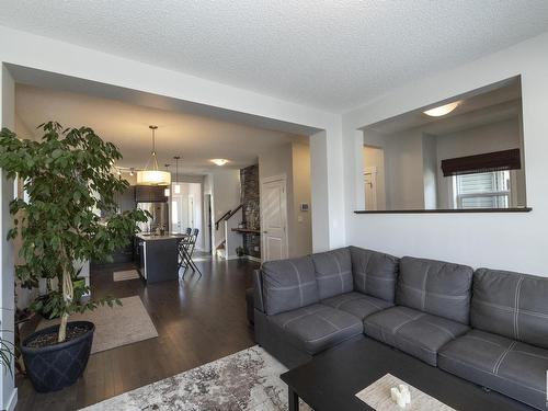 17616 58 Street, Edmonton, AB - Indoor Photo Showing Living Room