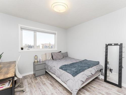 173 Royal Road, Edmonton, AB - Indoor Photo Showing Bedroom