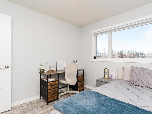 173 Royal Road, Edmonton, AB - Indoor Photo Showing Bedroom