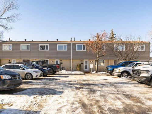 173 Royal Road, Edmonton, AB - Outdoor