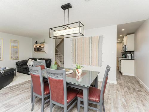 173 Royal Road, Edmonton, AB - Indoor Photo Showing Dining Room