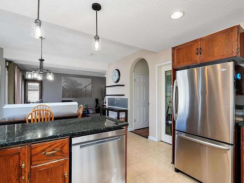 4340 28A Street, Edmonton, AB - Indoor Photo Showing Kitchen With Stainless Steel Kitchen