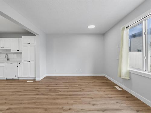 Edmonton, AB - Indoor Photo Showing Other Room