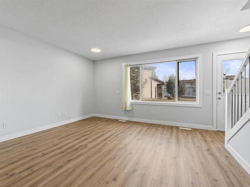 Edmonton, AB - Indoor Photo Showing Other Room