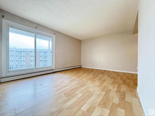 56 11265 31 Avenue, Edmonton, AB - Indoor Photo Showing Other Room