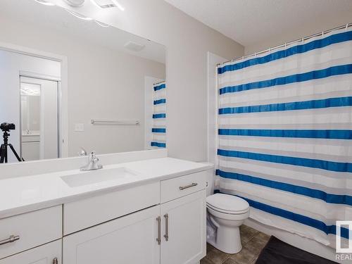 327 1820 Rutherford Road, Edmonton, AB - Indoor Photo Showing Bathroom