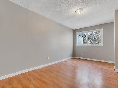 904 Erin Place, Edmonton, AB - Indoor Photo Showing Other Room